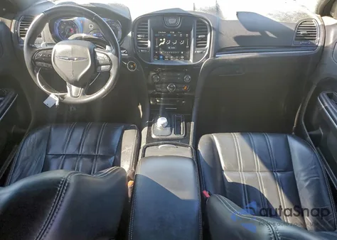 2020 Chrysler 300 S из США, поврежденный, VIN 2C3CCAGG8LH158927